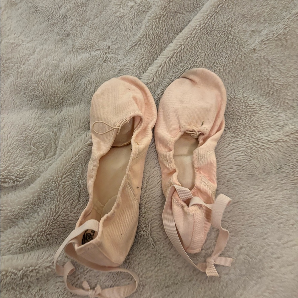 Capezio Pink Canvas Ballet Slipppers